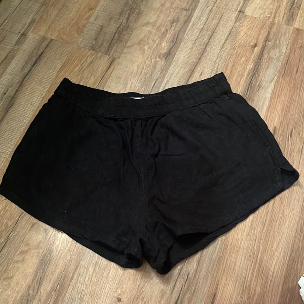 Linen shorts